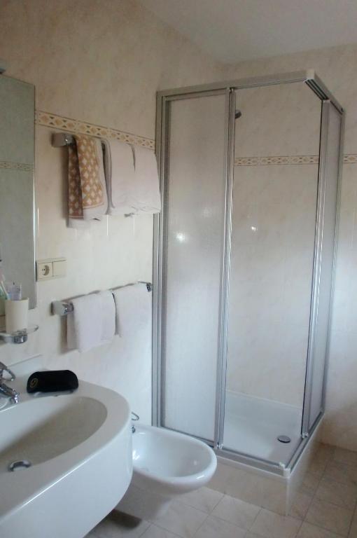Hotel Viktoria Kastelruth Kamer foto